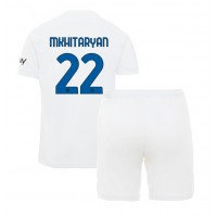 Billiga Inter Milan Henrikh Mkhitaryan #22 Barnkläder Borta fotbollskläder till baby 2023-24 Kortärmad (+ Korta byxor)